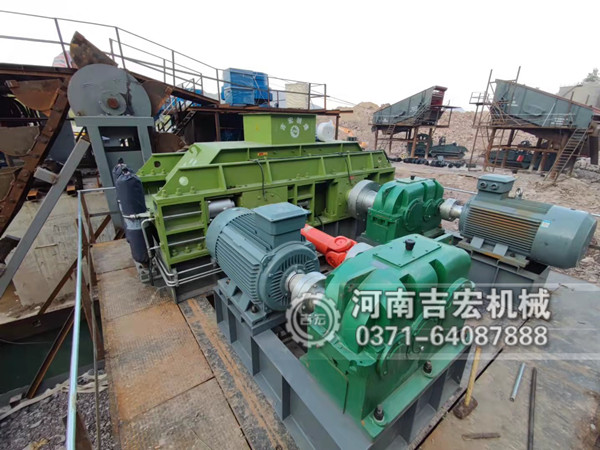 現(xiàn)在購買吉宏機(jī)械對(duì)輥制砂機(jī),可享萬元優(yōu)惠！