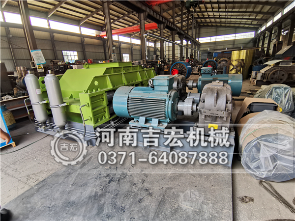 石英砂對輥破碎機