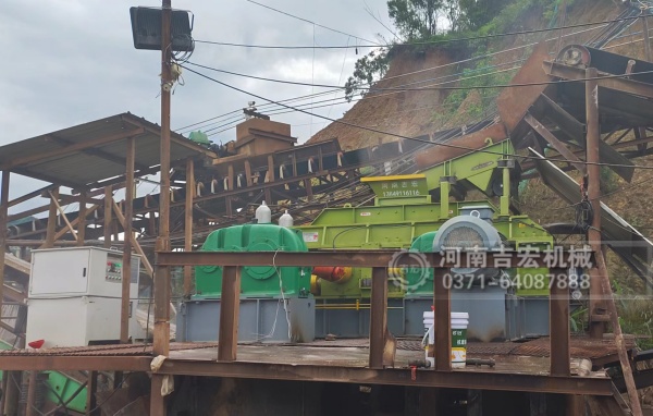 沙頭料對(duì)輥制砂機(jī)多少錢一臺(tái),規(guī)格型號(hào)有哪些？