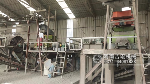 石英砂破碎設(shè)備哪種耐用,性能優(yōu)勢(shì)是什么？