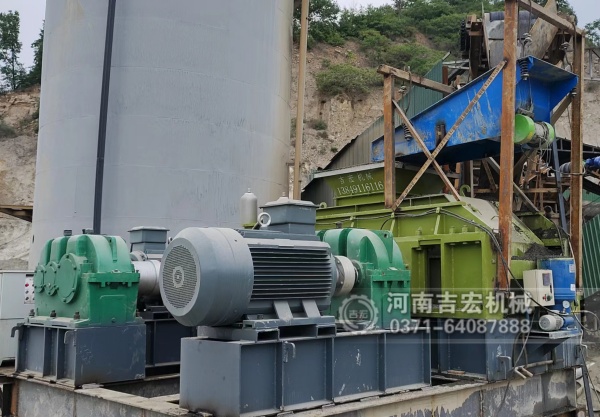 砂粒級配不達(dá)標(biāo)？液壓對輥制砂機(jī)精準(zhǔn)控粒,成品質(zhì)量提升30%！