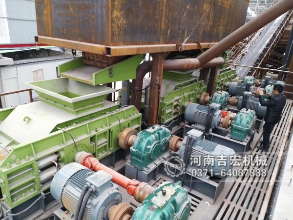 液壓對輥破碎機(jī)：粒度隨心調(diào)控,如何為砂廠創(chuàng)造更高經(jīng)濟(jì)效益？